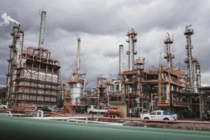 Argentina se encamina hacia un sistema de refinación más integrado y eficiente, con foco en mayor valor agregado nacional y reducción de la dependencia externa.