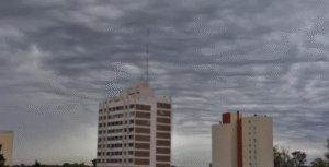 Cielo parcialmente nublado y temperaturas frescas durante toda la jornada en Río Negro