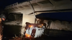 Impactante accidente en Mendoza: un auto con dos neuquinos terminó en el río Malargüe