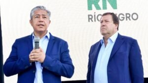 Figueroa junto a los intendentes de la comarca petrolera