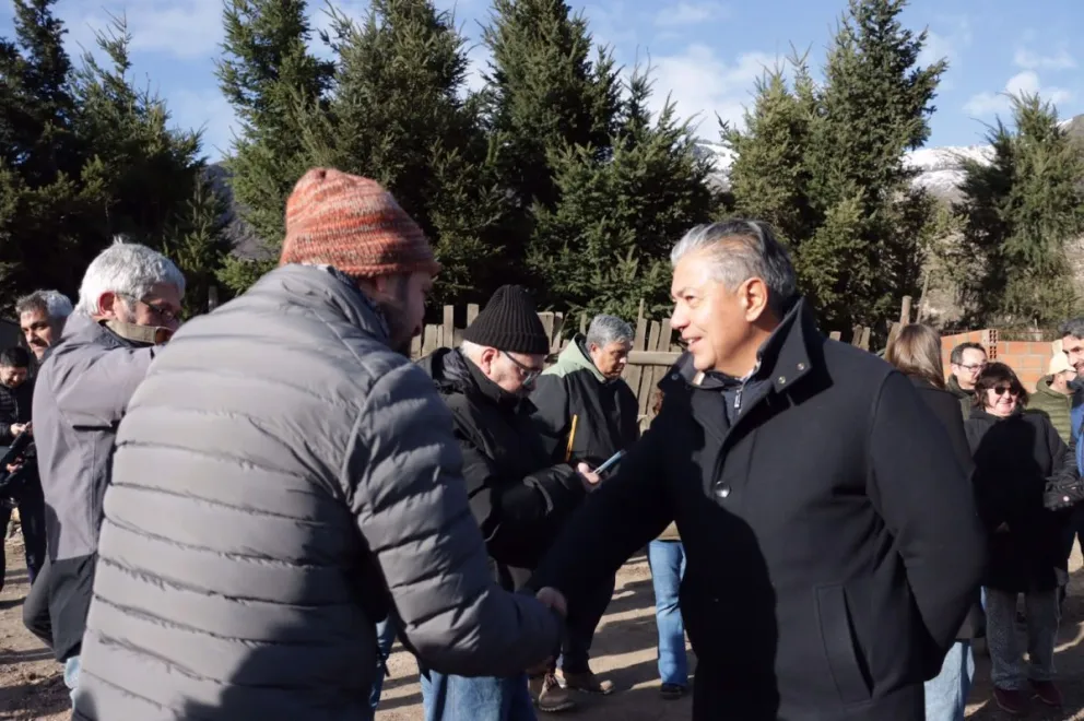 Rolando Figueroa en el sur de la provincia
