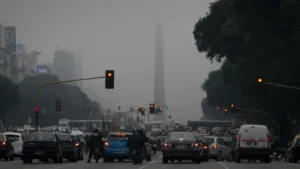 Neblina por la mañana y máxima de 15°C: así estará el clima este martes en Buenos Aires