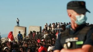 Alerta en Ceuta: España y Marruecos refuerzan la frontera ante un posible ingreso masivo de migrantes 