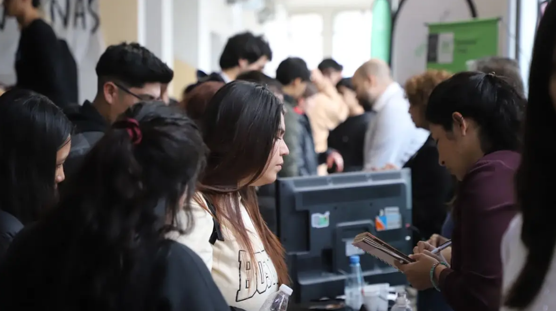 Empleo Joven: cómo pueden acceder los jóvenes de Río Negro a capacitación y su primer trabajo Empleo Joven: cómo pueden acceder los jóvenes de Río Negro a capacitación y su primer trabajo