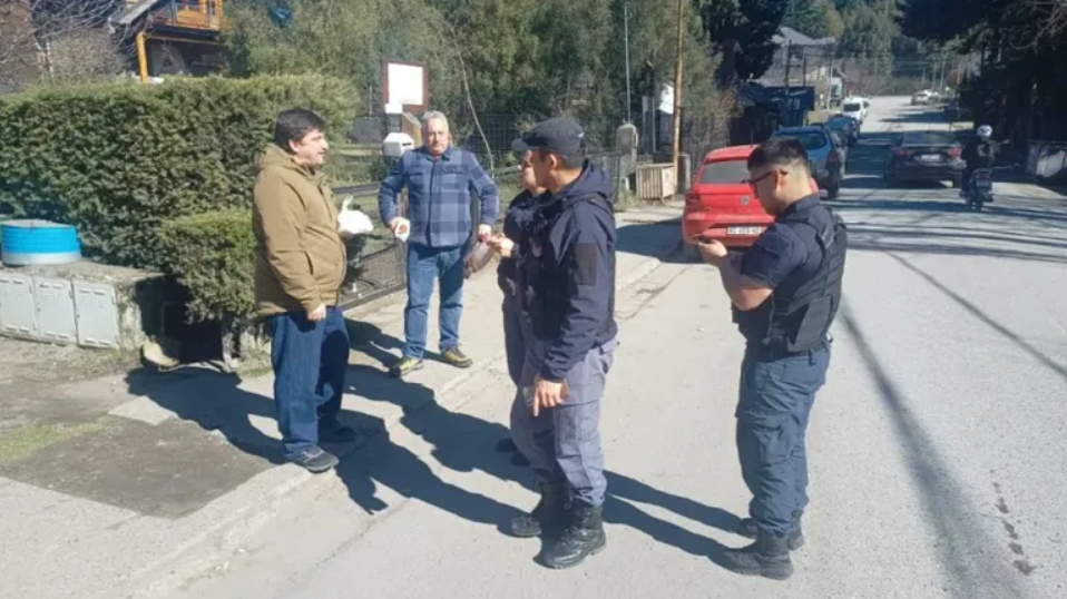 Fue a comprar milanesas y creyó que le habían robado el auto: se llevó otro idéntico por error