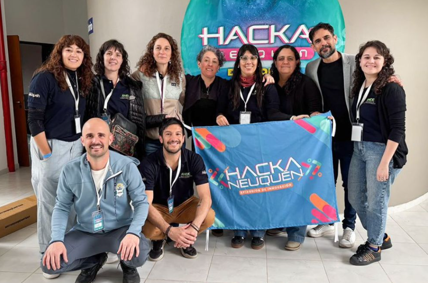 HackaNeuquén: más de 100 estudiantes buscaron soluciones para problemas reales de la provincia