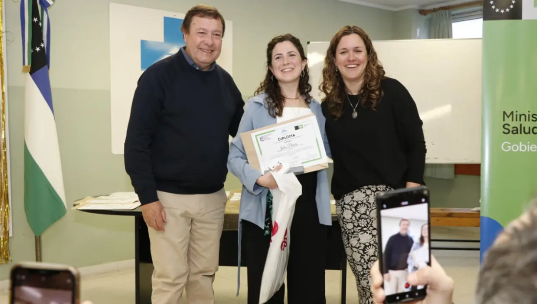 Nuevos profesionales de la salud egresaron de las residencias en Bariloche Nuevos profesionales de la salud egresaron de las residencias en Bariloche
