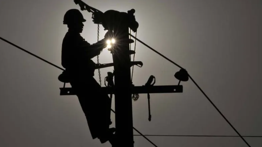 Corte de luz en Neuquén: más de 20 localidades estarán sin servicio este domingo
