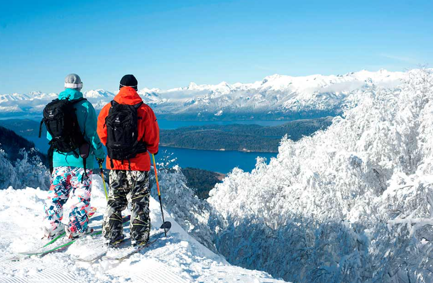 La nieve le da una segunda oportunidad al invierno en Villa La Angostura: Cerro Bayo extiende la temporada