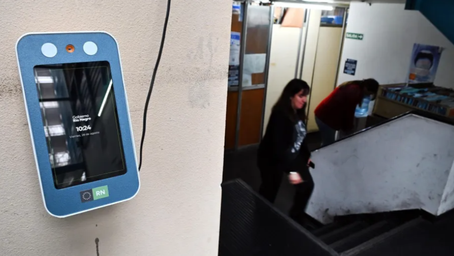 El control facial llega a más hospitales de Río Negro en medio de cuestionamientos sindicales