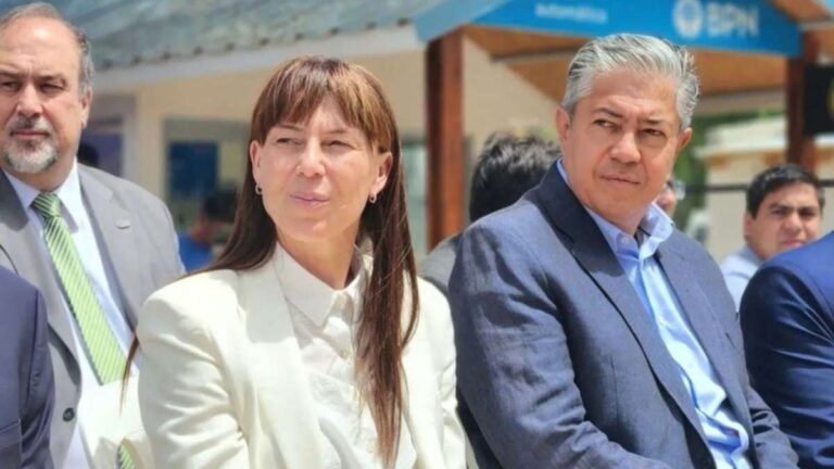 Gobernador Rolando Figueroa