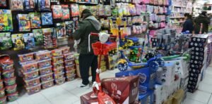 Entre cuotas, descuentos y pantallas: cómo las familias cuidan el bolsillo en el Día del Niño