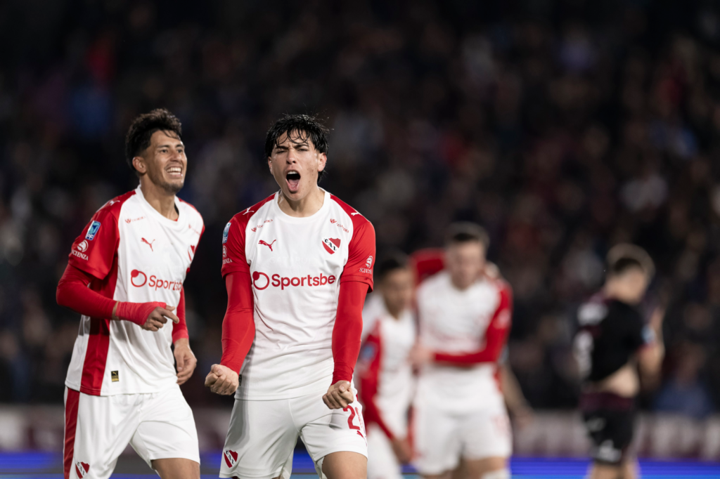 Independiente venció a Lanús y volvió a meterse en la pelea por la punta del Torneo Clausura