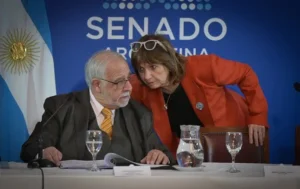 Patricia Bullrich negocia con los dialoguistas para sesionar en el Senado por los pliegos de Bertuzzi y Yadarola