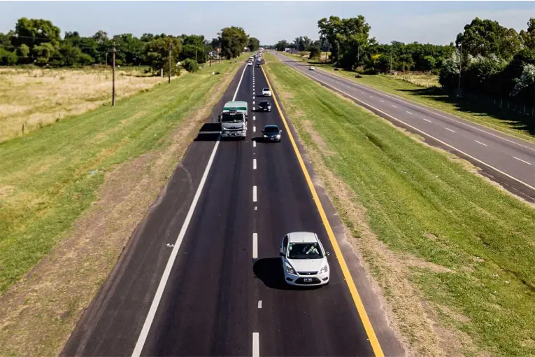 El Gobierno adjudicó ocho tramos de rutas nacionales a operadores privados por 20 años: cuáles son las compañías