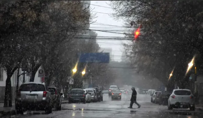 Jornada inestable en Río Negro: lluvias y frío marcarán este viernes