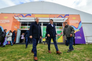 Neuquén abrió su Feria del Libro: 250 escritores y 10 mil estudiantes son parte de la gran fiesta cultural