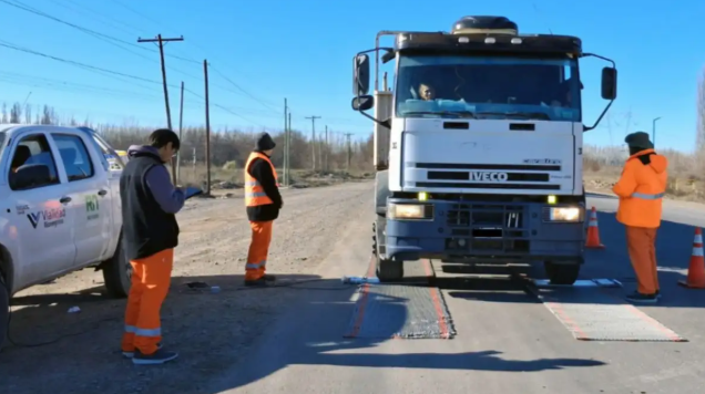Controles en las rutas de Río Negro: detectaron camiones con sobrecarga y aplicaron multas millonarias