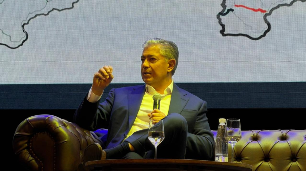 Figueroa anunció un ambicioso plan para ampliar y mejorar las rutas de Neuquén