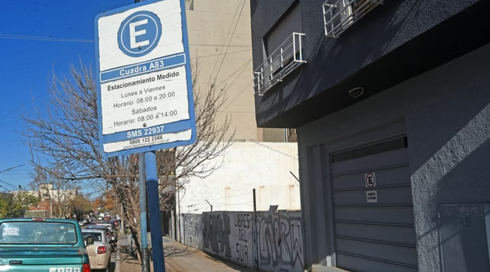 Día del Empleado de Comercio: qué servicios y comercios no funcionan este lunes en Neuquén