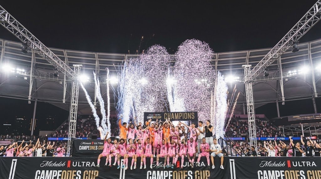 Con un Lionel Messi sublime, Inter Miami levantó la Campeones Cup en el debut de Kily González como DT
