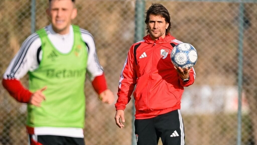 La curiosa situación de Ponzio en River: firmó hasta 2027, pero todavía sigue como interino