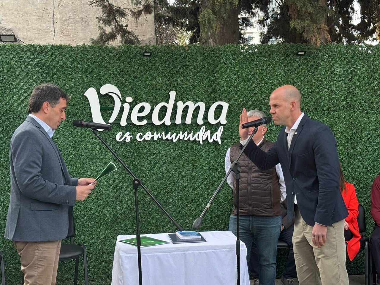 Siguen los cambios: Castro renueva su gabinete y suma nuevos funcionarios en áreas clave de Viedma Siguen los cambios: Castro renueva su gabinete y suma nuevos funcionarios en áreas clave de Viedma
