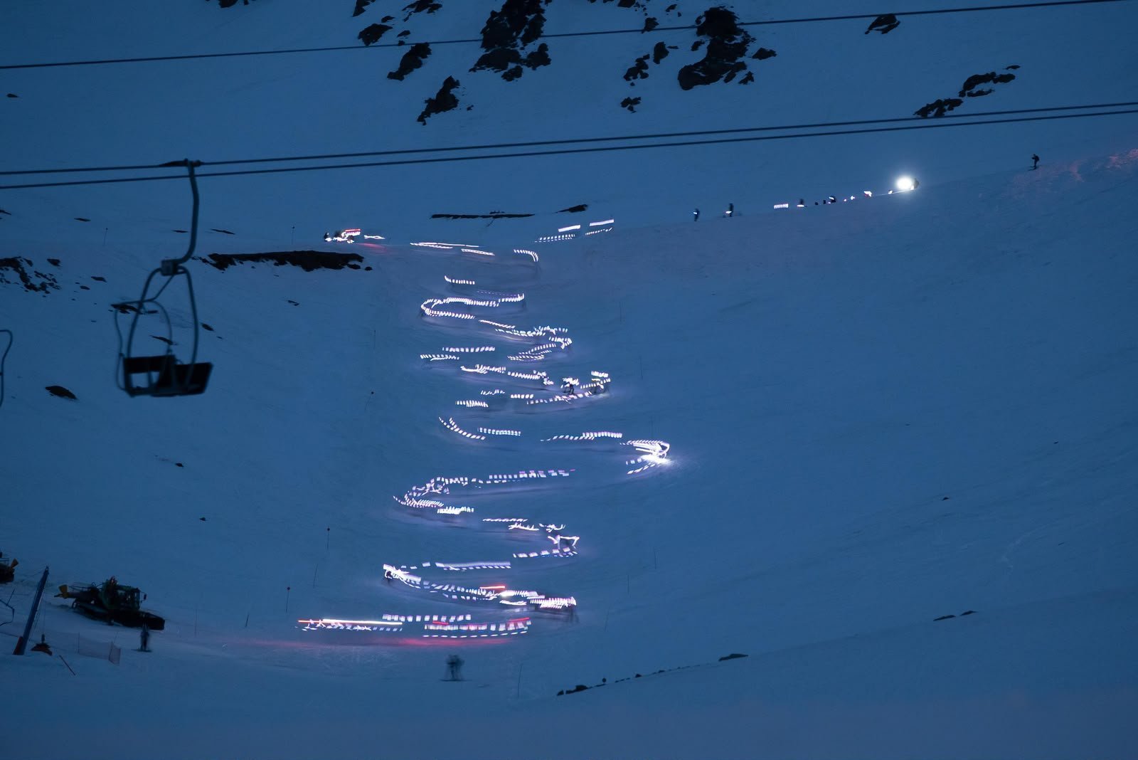 Chubut: La Hoya vivió una noche especial con otra edición de la Bajada de Luces Chubut: La Hoya vivió una noche especial con otra edición de la Bajada de Luces