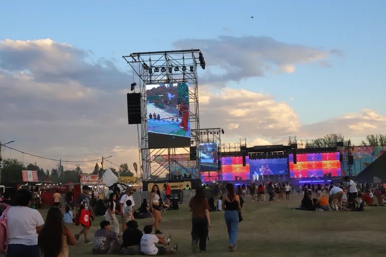 Confirmado: la Municipalidad definió la nueva fecha para la Fiesta de la Confluencia 2027 en Neuquén
