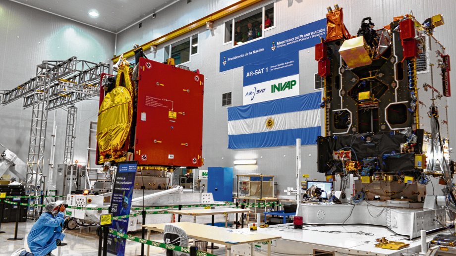 INVAP cumple 50 años: medio siglo de tecnología argentina que llegó al mundo