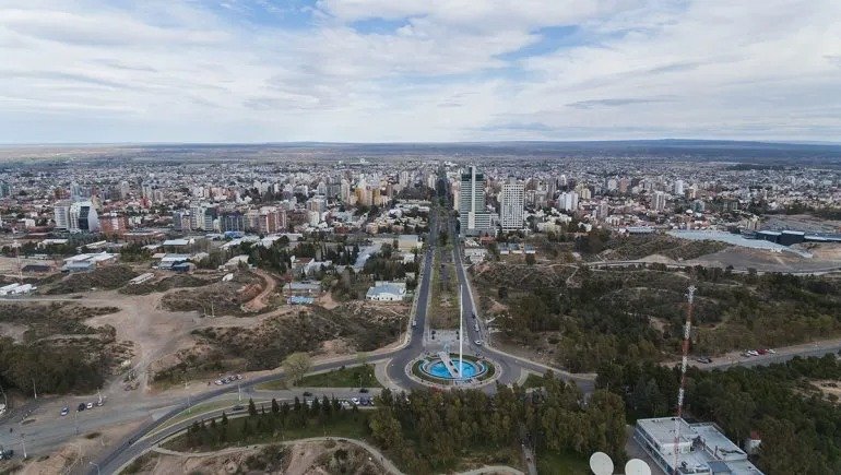 Neuquén tendrá una jornada parcialmente nublada y máxima de 19°C: así estará el clima este martes