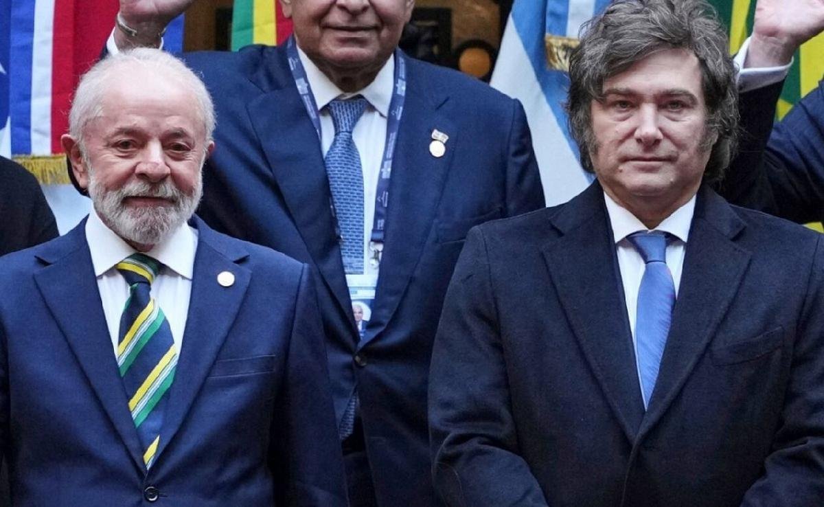El Presidente evitó saludar a Lula tras su triunfo en Brasil y crece la preocupación en el Gobierno por el impacto electoral El Presidente evitó saludar a Lula tras su triunfo en Brasil y crece la preocupación en el Gobierno por el impacto electoral