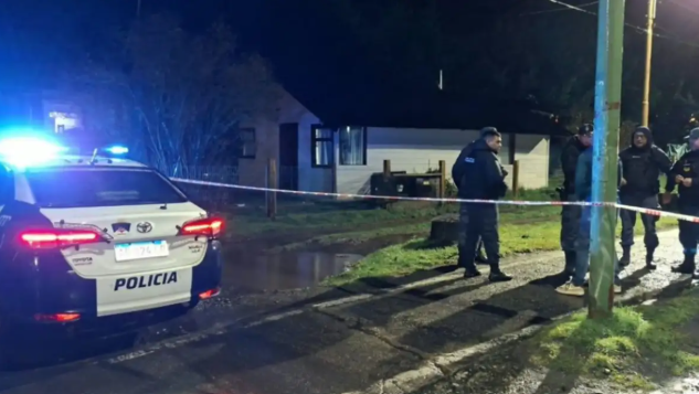 Homicidio de una niña en Villa La Angostura: la Fiscalía investiga si el ataque buscó causar sufrimiento a su madre