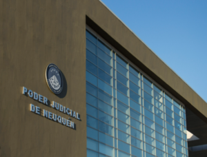 Atropelló a una nena de 5 años en Neuquén y huyó: quedó imputado y recuperó la libertad