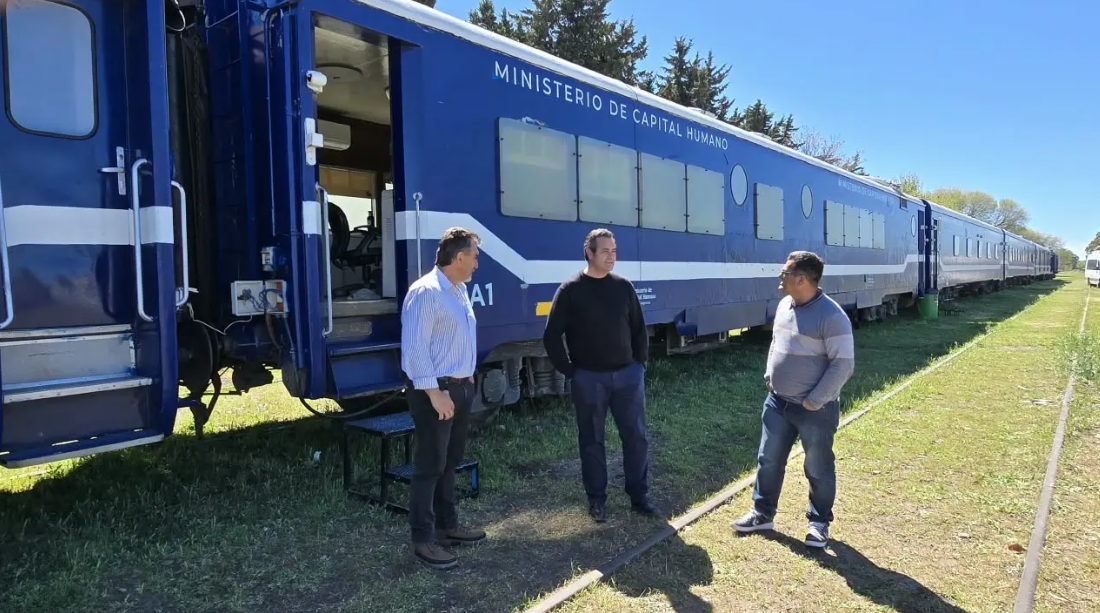 El Tren 9 de Julio ya recorre Río Negro con atención médica, trámites y servicios para los vecinos El Tren 9 de Julio ya recorre Río Negro con atención médica, trámites y servicios para los vecinos