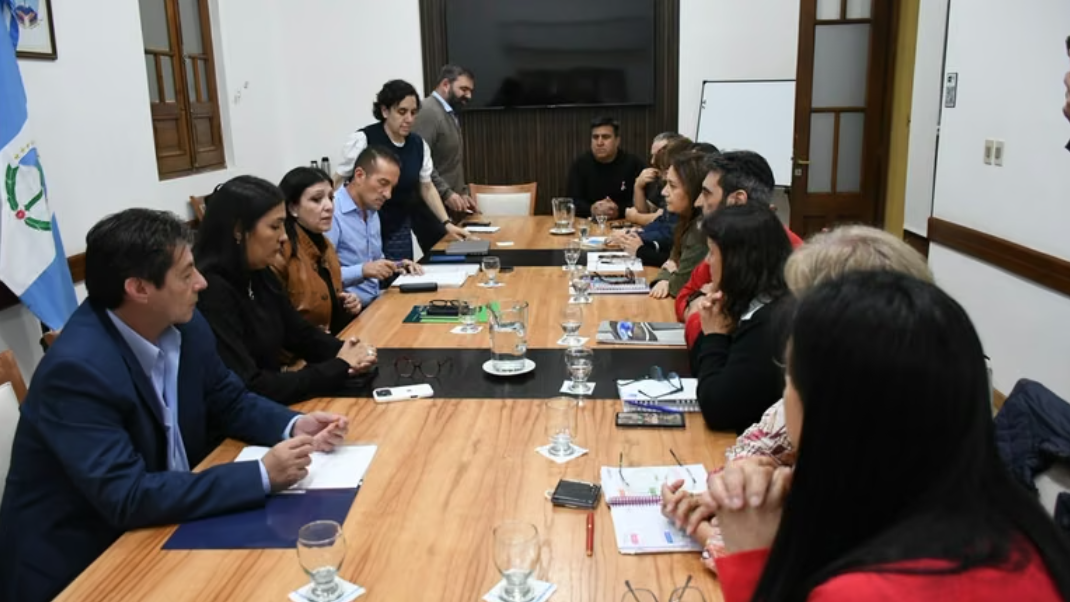 ATEN y el Gobierno de Neuquén iniciaron la paritaria 2027: cuándo será la próxima reunión