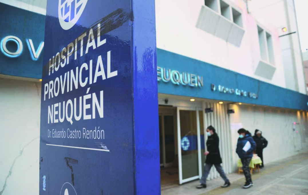 Brutal ataque con un martillo en Plaza Huincul: un hombre está en coma inducido Brutal ataque con un martillo en Plaza Huincul: un hombre está en coma inducido
