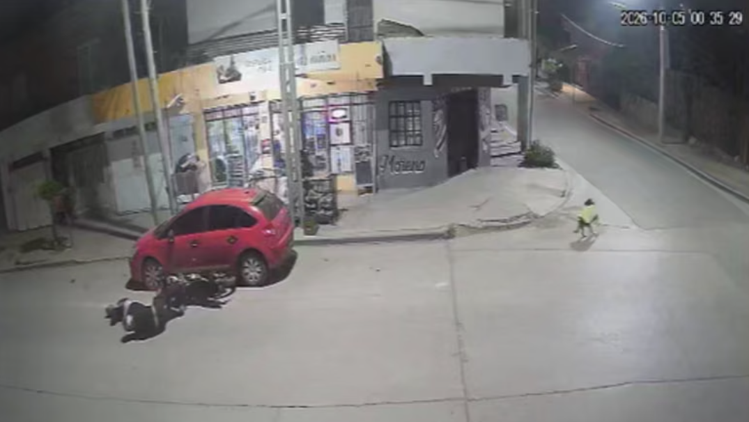 Atropelló y mató a un hombre en Neuquén: buscan identificar al motociclista que escapó Atropelló y mató a un hombre en Neuquén: buscan identificar al motociclista que escapó