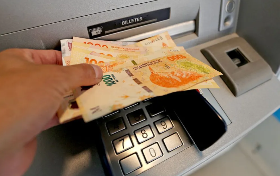 Estatales de Neuquén cobraron octubre con aumento: cuánto fue la suba y cuándo llegan los próximos incrementos Estatales de Neuquén cobraron octubre con aumento: cuánto fue la suba y cuándo llegan los próximos incrementos