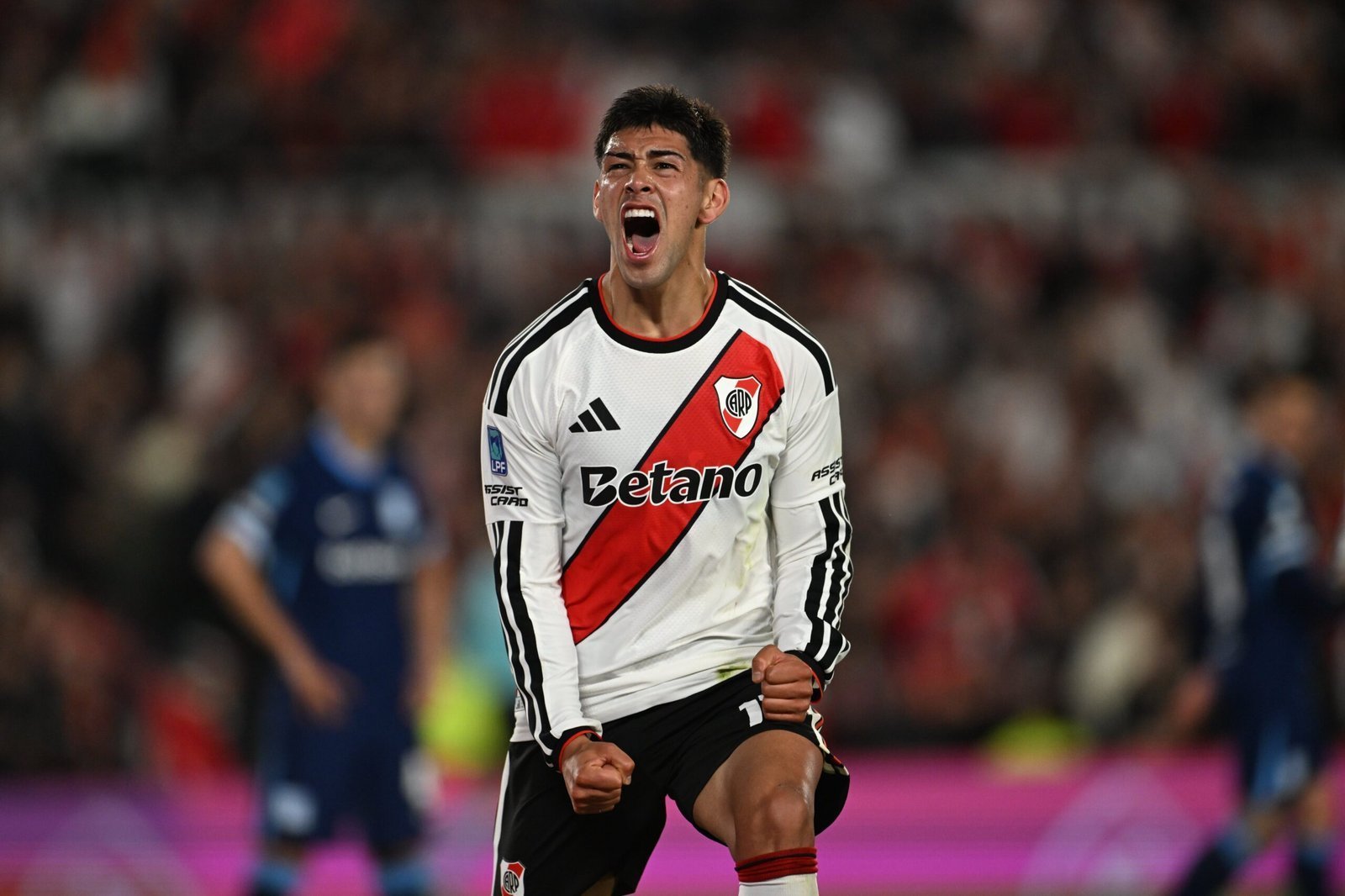 River le ganó a Racing, se acomodó en los playoffs del Clausura y llega al Superclásico con expectativa