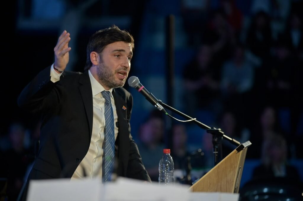 Trelew celebró sus 140 años con acuerdos para impulsar el desarrollo productivo