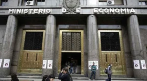 Economía busca financiamiento por ,86 billones y ofrece bonos con vencimientos hasta 2029