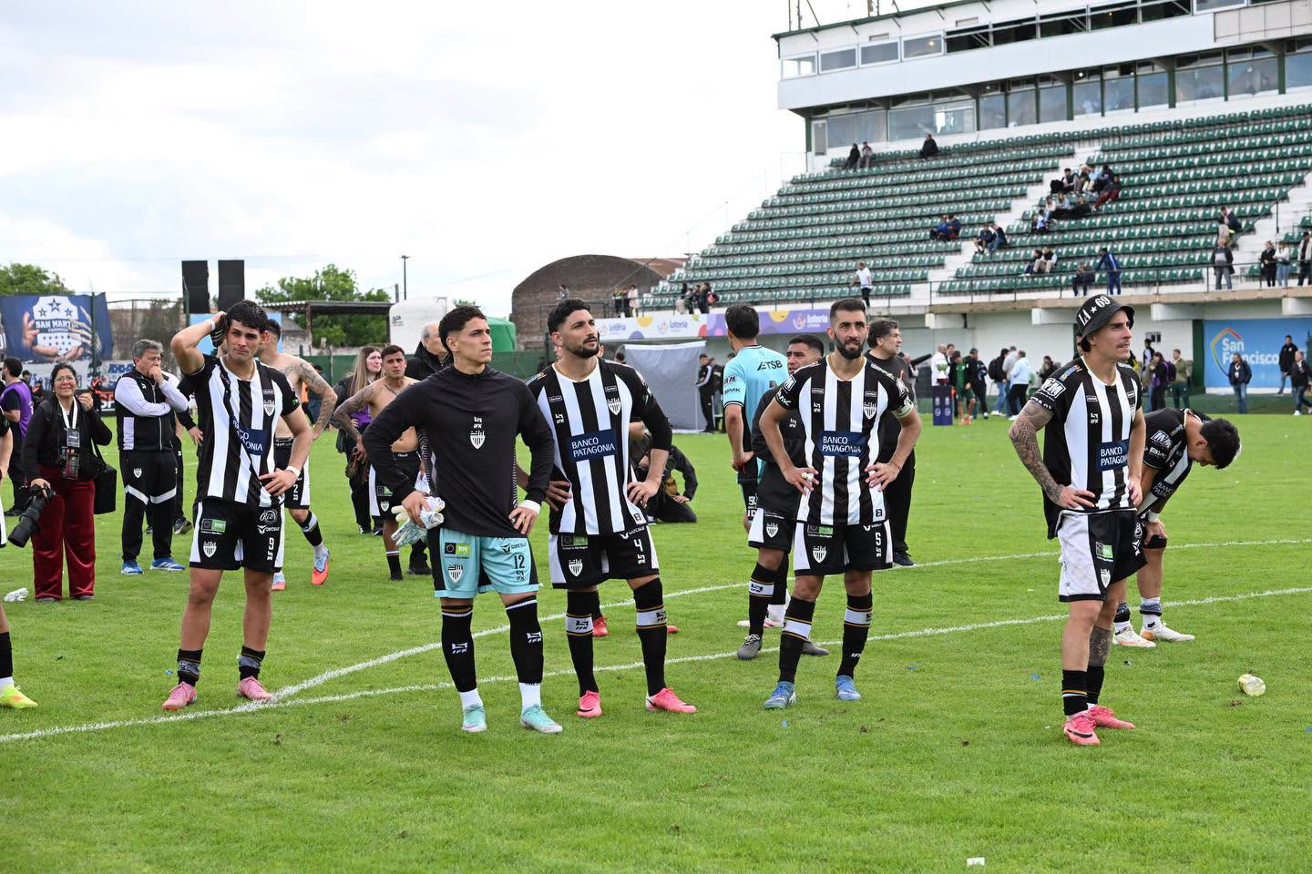 Cipolletti perdió la final por el ascenso ante San Martín de Formosa y tendrá otra oportunidad en el Federal A Cipolletti perdió la final por el ascenso ante San Martín de Formosa y tendrá otra oportunidad en el Federal A