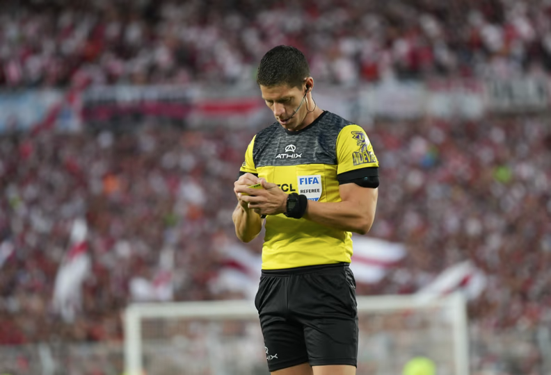 Confirmado el árbitro del Superclásico: Nicolás Ramírez dirigirá el Boca-River en la Bombonera