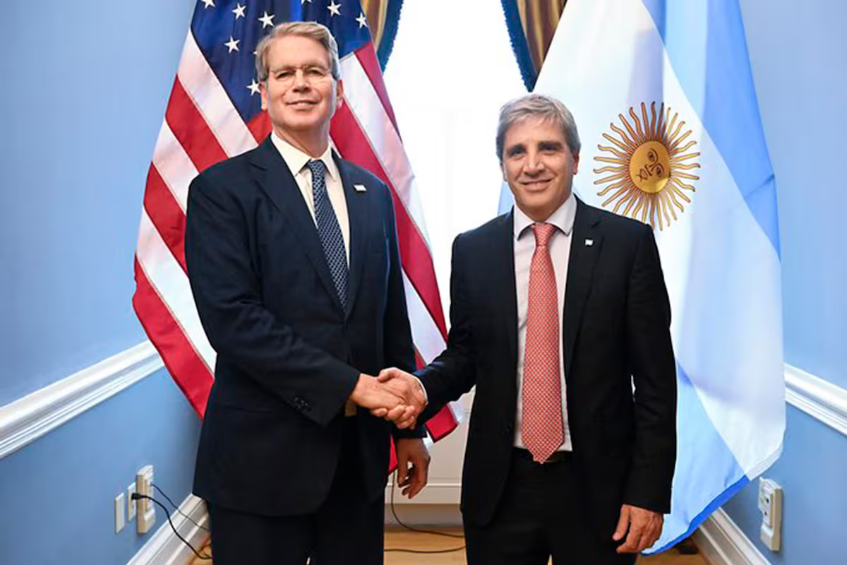 Scott Bessent dejó abierta la posibilidad de una nueva asistencia financiera de Estados Unidos a la Argentina Scott Bessent dejó abierta la posibilidad de una nueva asistencia financiera de Estados Unidos a la Argentina