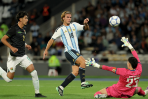 En la antesala de la despedida de Messi, Argentina calienta motores ante Burkina Faso en el Monumental