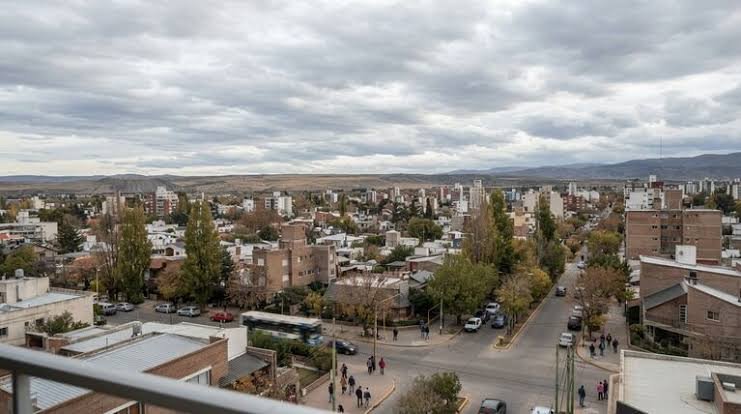 Neuquén tendrá una jornada nublada y una máxima de 21°C: así estará el clima este lunes