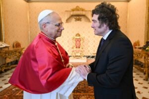 El Gobierno mantiene el operativo para la visita del papa León XIV a la Argentina pese a la incertidumbre médica