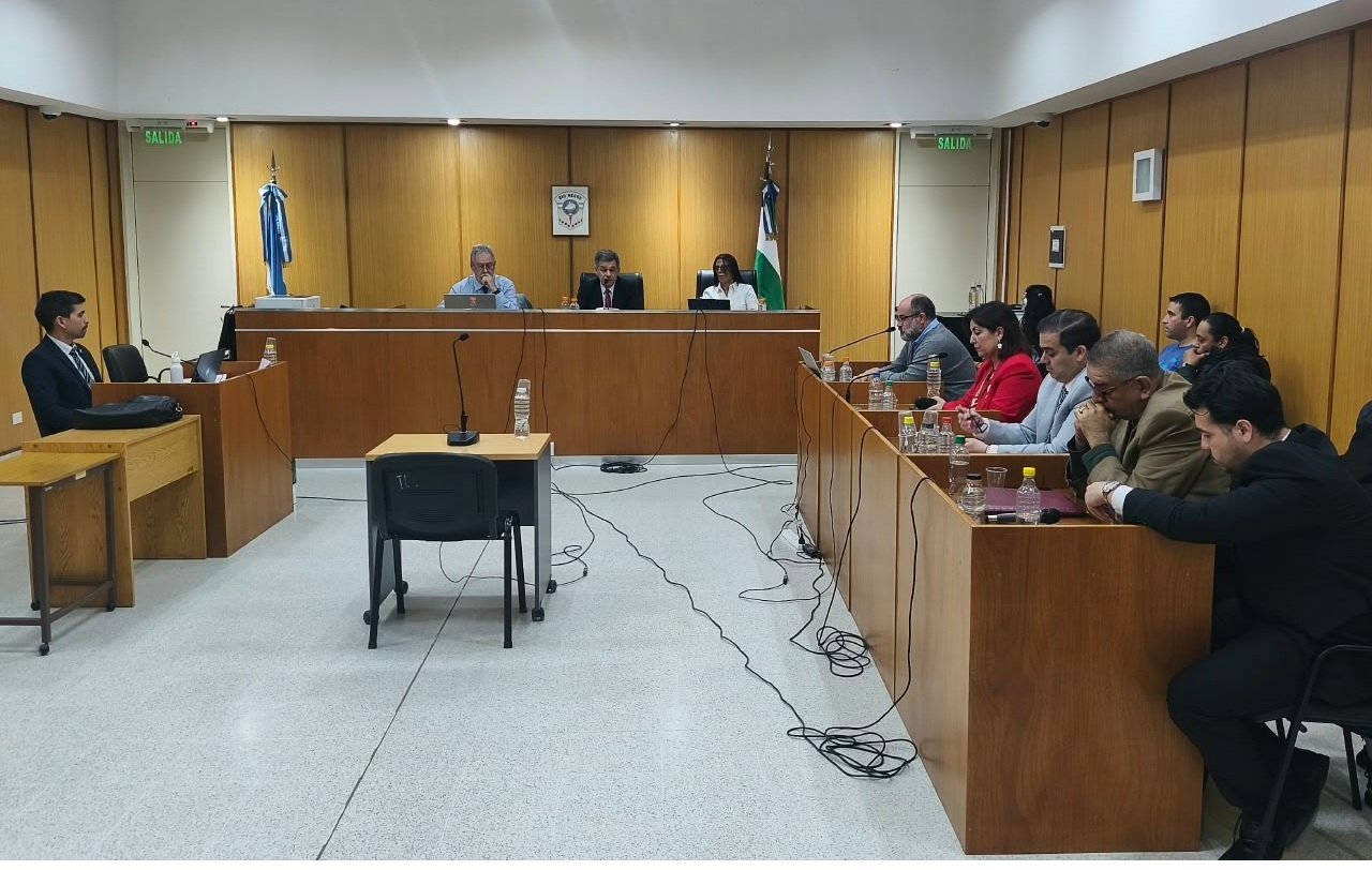 Privación ilegítima de la libertad agravada: solicitud de pena efectiva para los cuatro policías