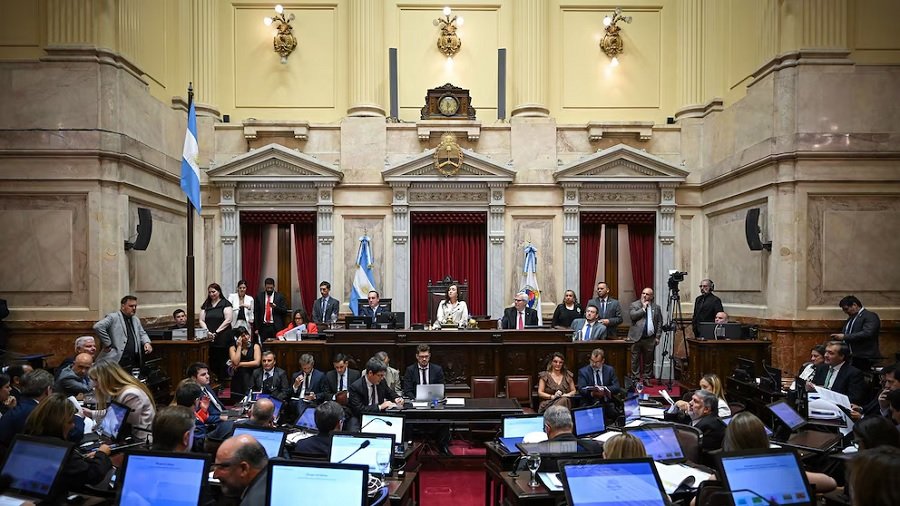 Pulso parlamentario: se debate la ley de salud mental y buscan aprobar incentivos fiscales para inversiones